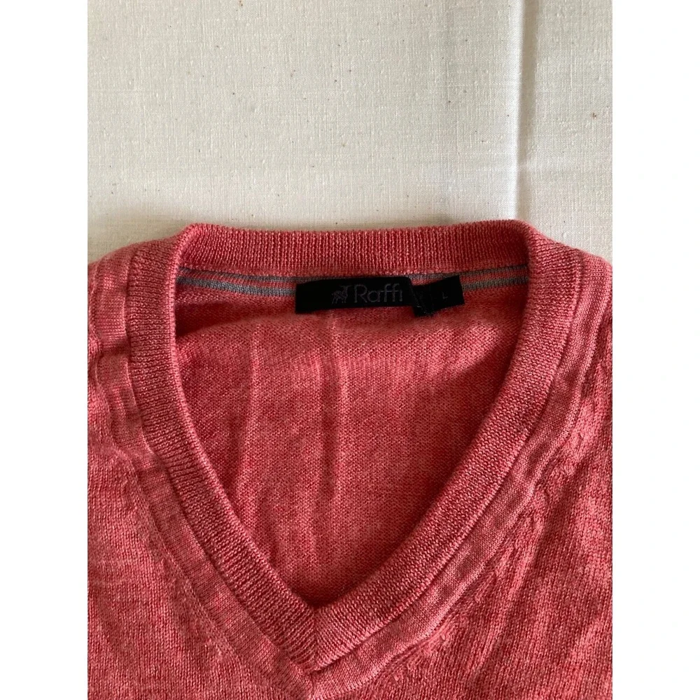 Raffi  Mens Extra Fine Merino Wool V-Neck Sweater Coral Pink Large
